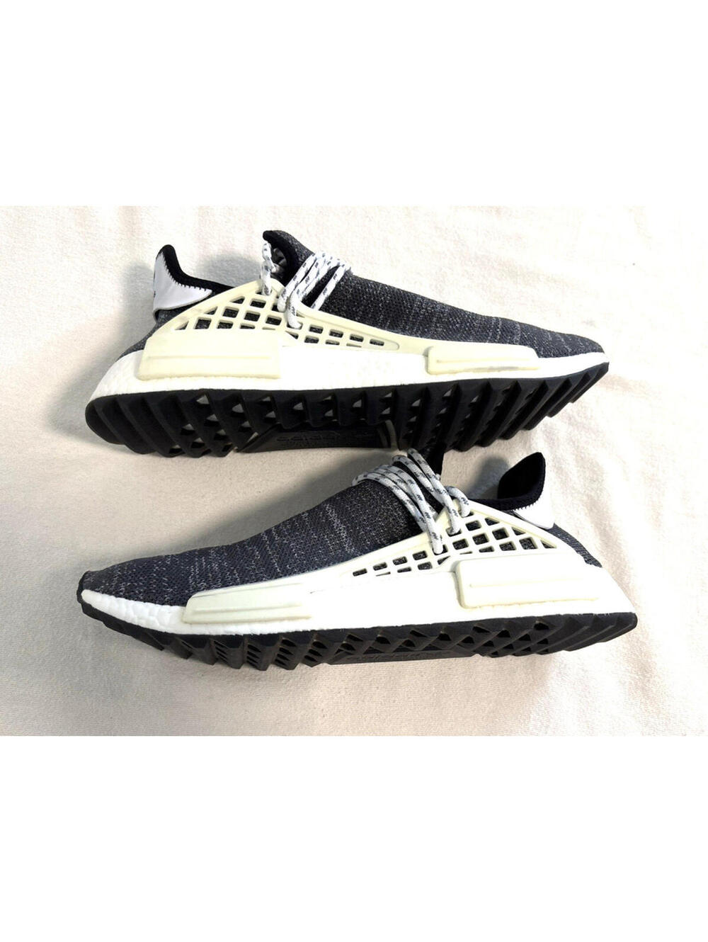 Adidas NMD Human Race Trail x Pharrell Oreo “Moon Clouds” Size 11.5